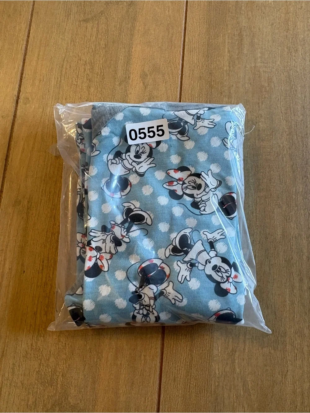 LuLaRoe Disney Minnie Mouse Raglan Tee Girls 14 Blue Gray Polka Dot Graphic